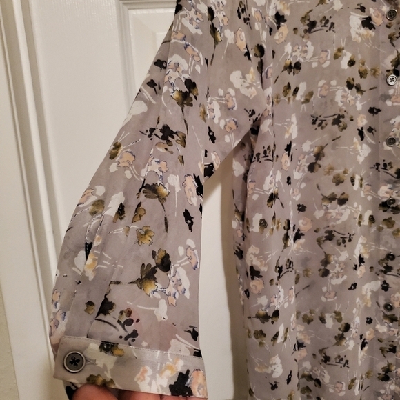 CABI 5204 Matinee Sheer Button Down Blouse S - Picture 3 of 8